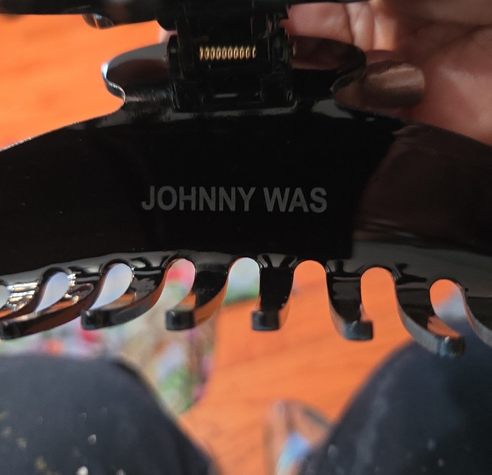 JOHNNY WAS HAIR CLIP & FOLDABLE TOTE - Picture 5 of 6